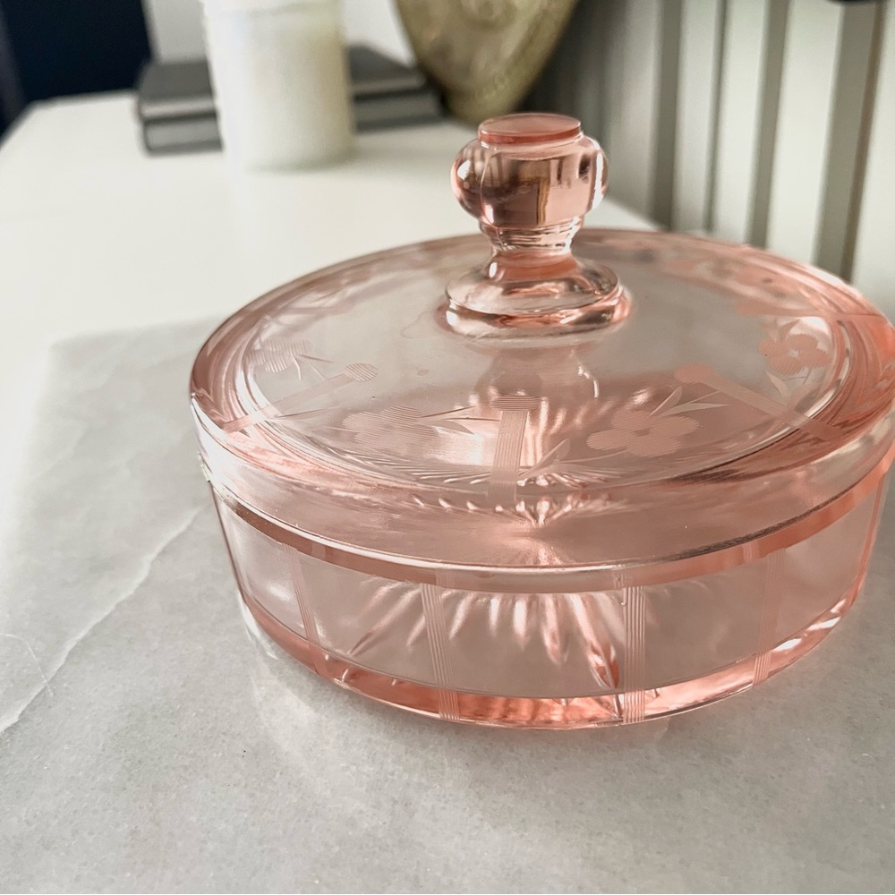Pink Crystal Box - Picture 3 of 5